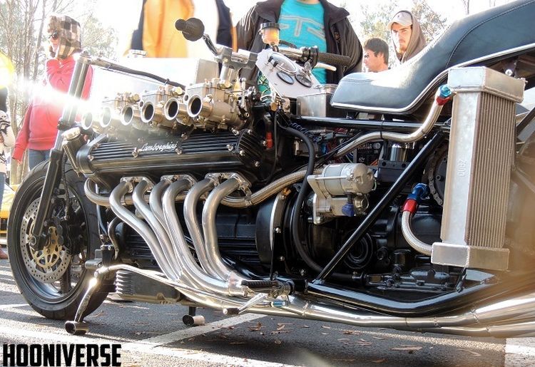 Мотоцикл с двигателем Lamborghini