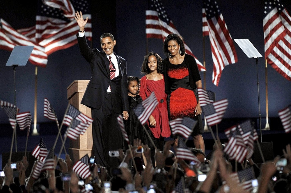 Саша и Малия Обама, 13 и 16 лет, дочери Президента США
