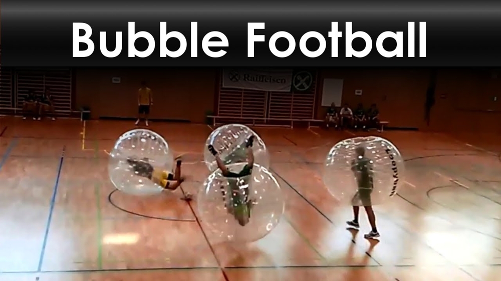 Футбол в зорбах (пузырях) 