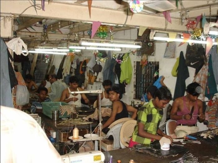 Как производят модельные туфельки в Индии
