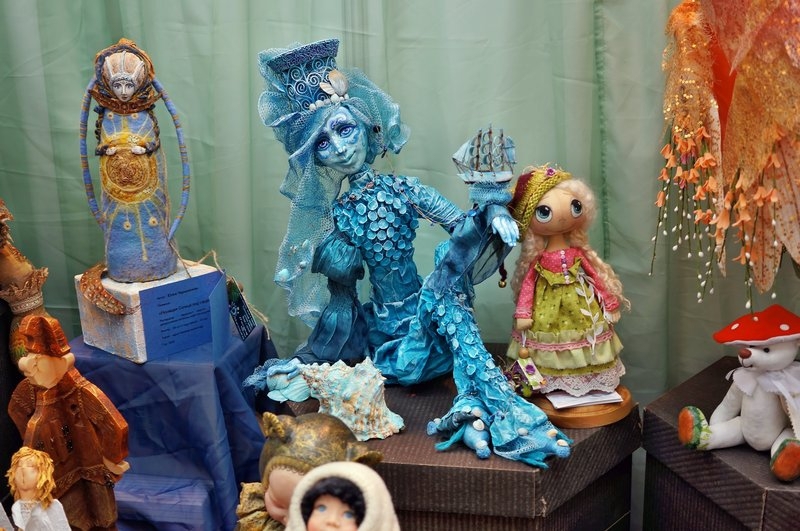 Выставка авторских кукол 