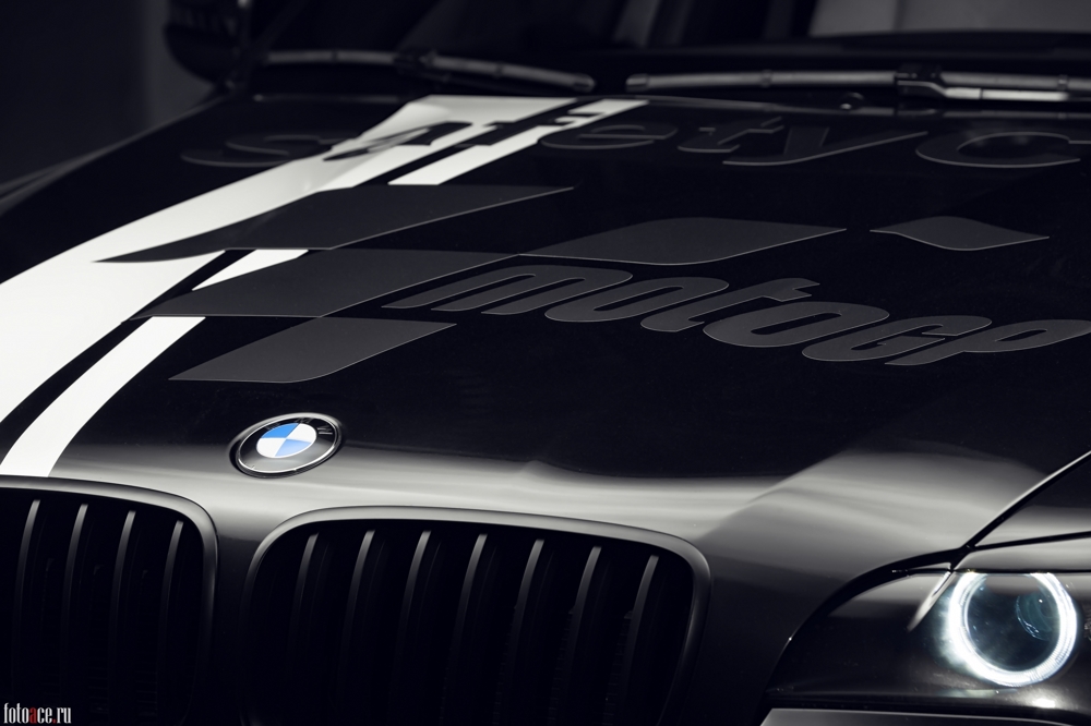 BMW X6 5.0i Safety Car MotoGP или о том как делаются подобные фото