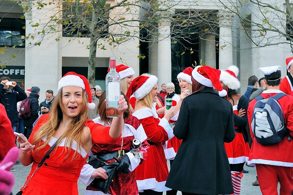 Несвятые Санта-Клаусы на SantaCon 2014