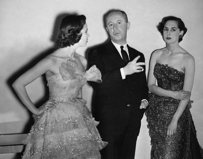 68 лет назад Кристиан Диор открыл в Париже модный дом