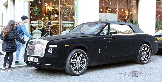 Бырхатный Rolls-Royce