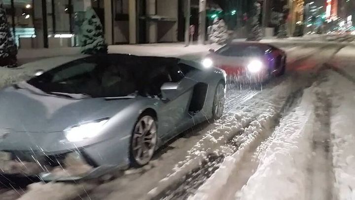 По снежному Токио на Lamborghini