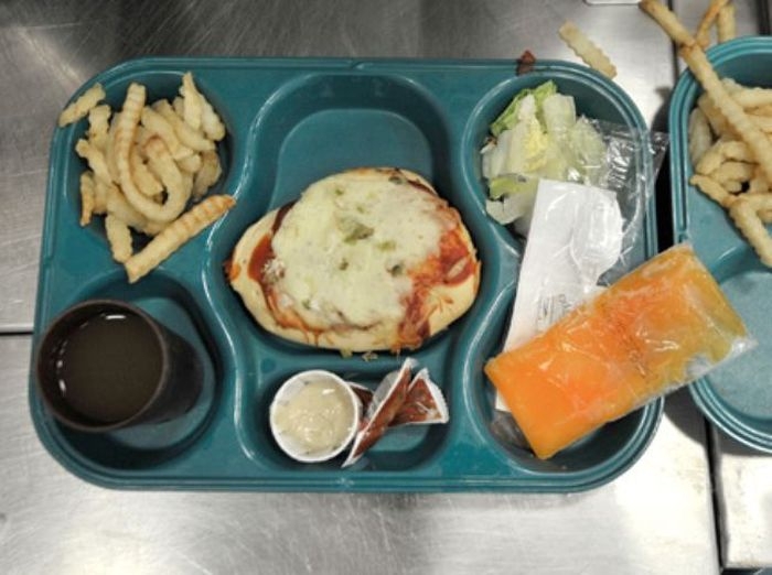 Школьные и тюремные обеды