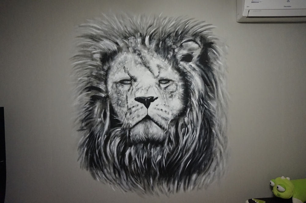 Рождение льва на стене