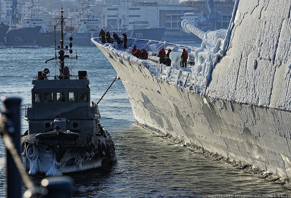 Корейский эсминец прибыл во Владивосток  