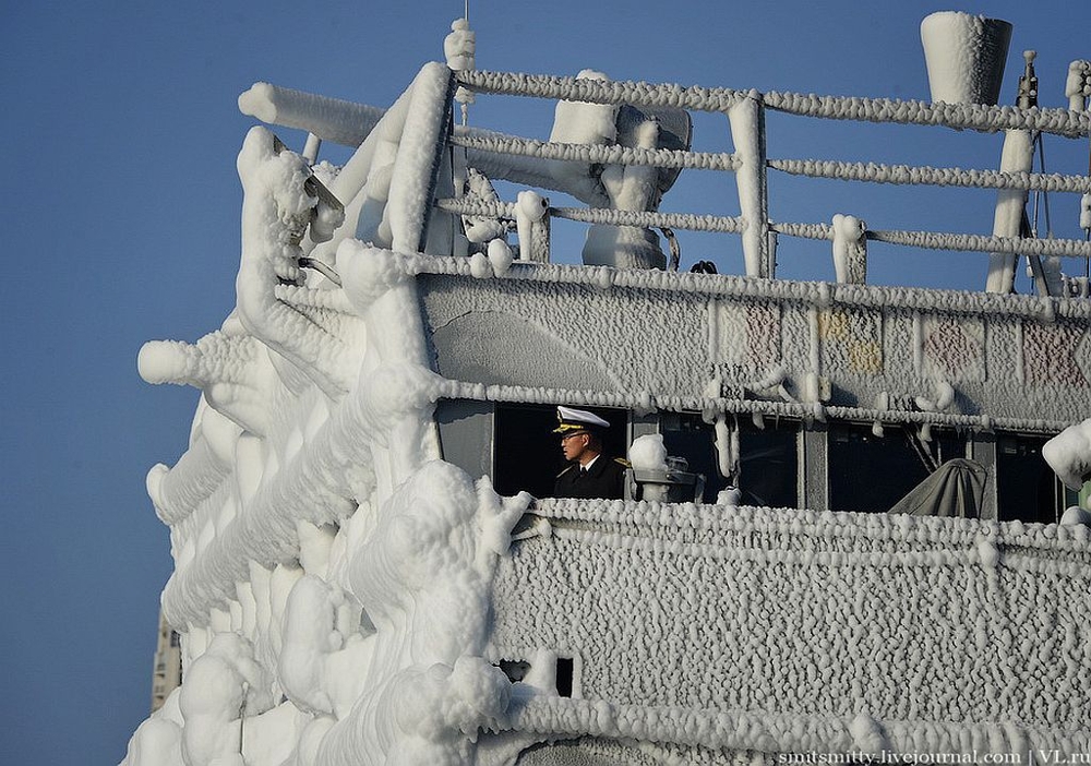 Корейский эсминец прибыл во Владивосток  
