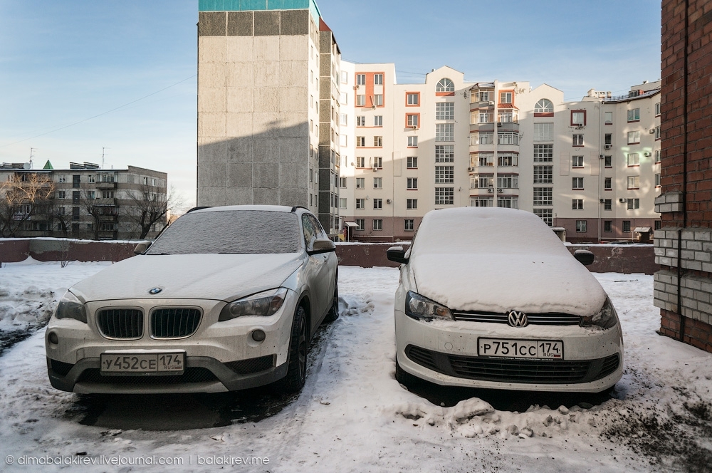 Брошенные во дворах автомобили