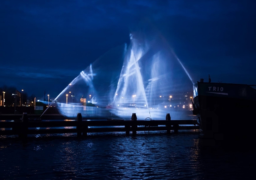 3D корабль-призрак на Фестивале света в Амстердаме