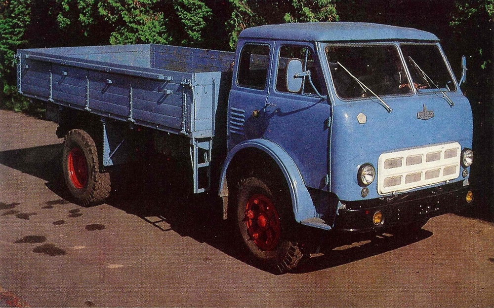 Бортовой автомобиль МАЗ-500а