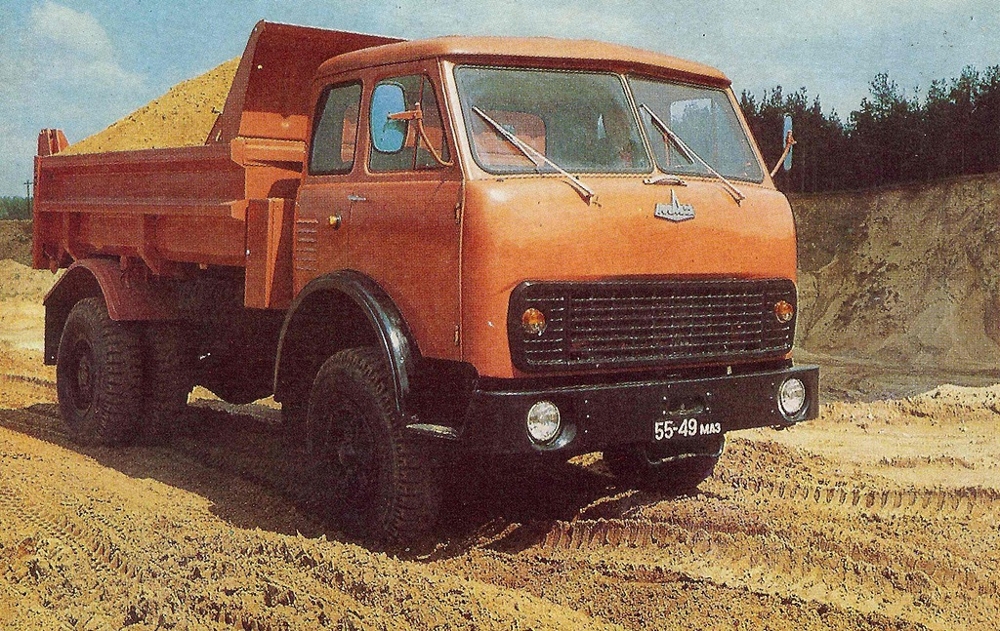 Самосвал МАЗ-5549