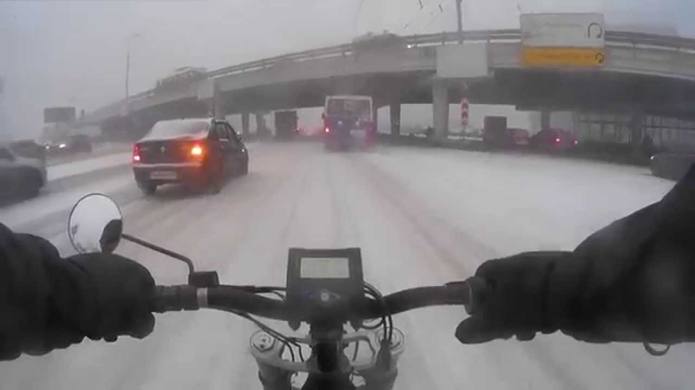 Снегопад стал причиной транспортного коллапса в Москве 