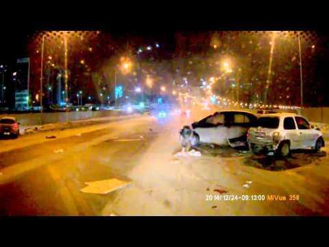 Accident Russia, Chelyabinsk 24.12.2014. Университетская набережная, г Челябинск 24.12.2014 