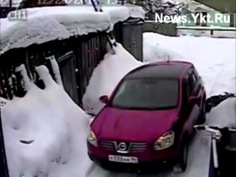 В Якутии девушка переехала соседку из-за царапины на авто 