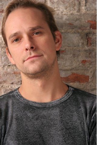 Захватывающий сериал "Чужой"