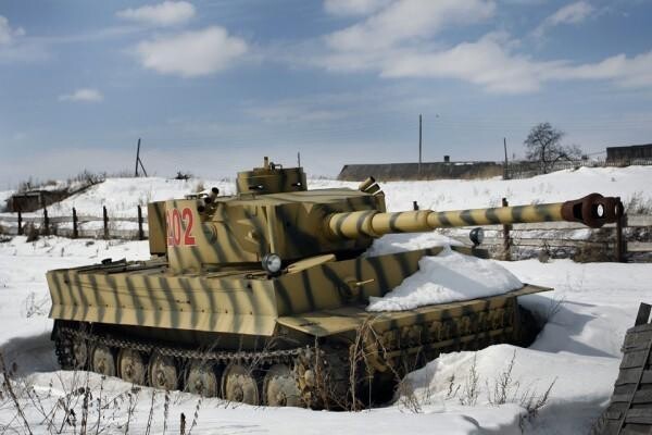 Как россиянин танковый завод в деревне построил