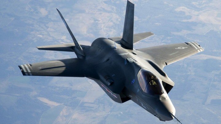 Ввод в эксплуатацию F-35 может быть отложен из-за проблем с ПО 