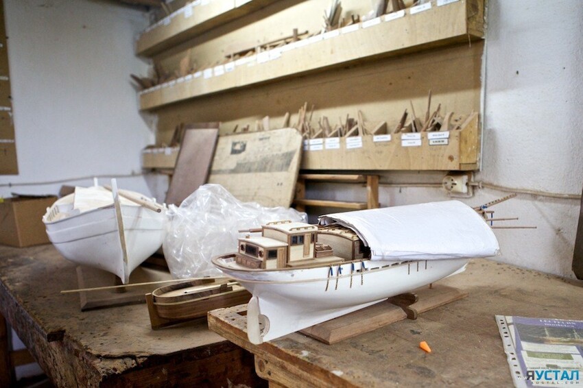  Мастерская по производству моделей кораблей из ценных пород древесины