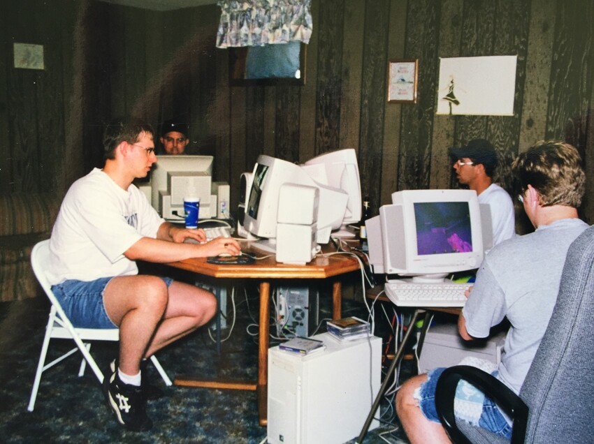 Вечеринка Quake II в 1998 году
