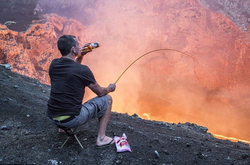 Новозеландцы пожарили зефир в кратере вулкана
