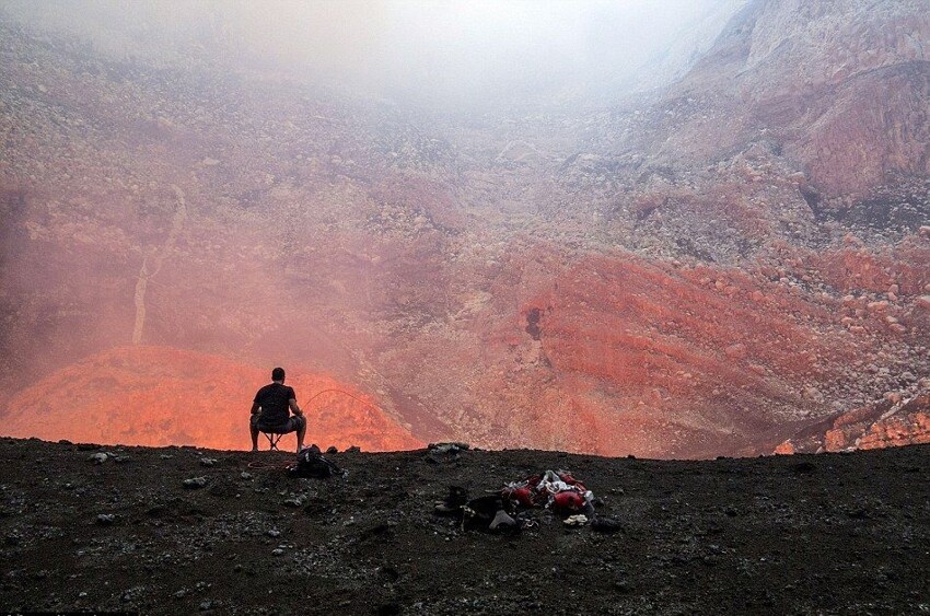 Новозеландцы пожарили зефир в кратере вулкана