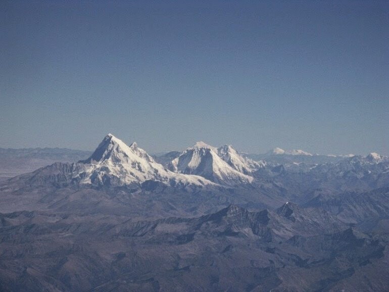 Гангкхар-Пуенсум. Самая высокая непокоренная вершина в мире