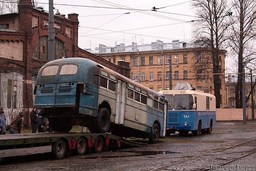 Автобус ЗиС-154 - новый экспонат музея Санкт-Петербурга
