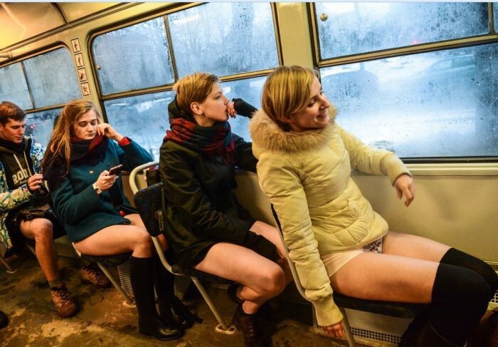 Флешмоб: В метро без штанов
