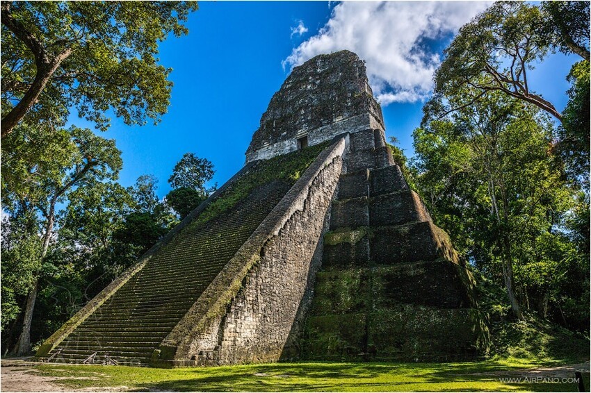 Тикаль, пирамиды Майя