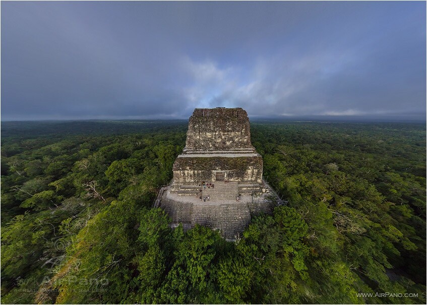 Тикаль, пирамиды Майя