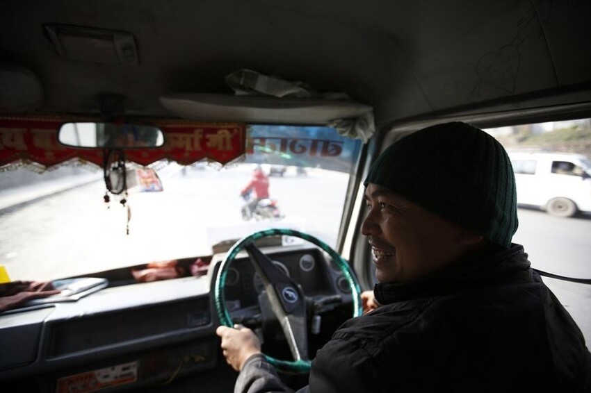 Автобусы для женщин в столице Непала