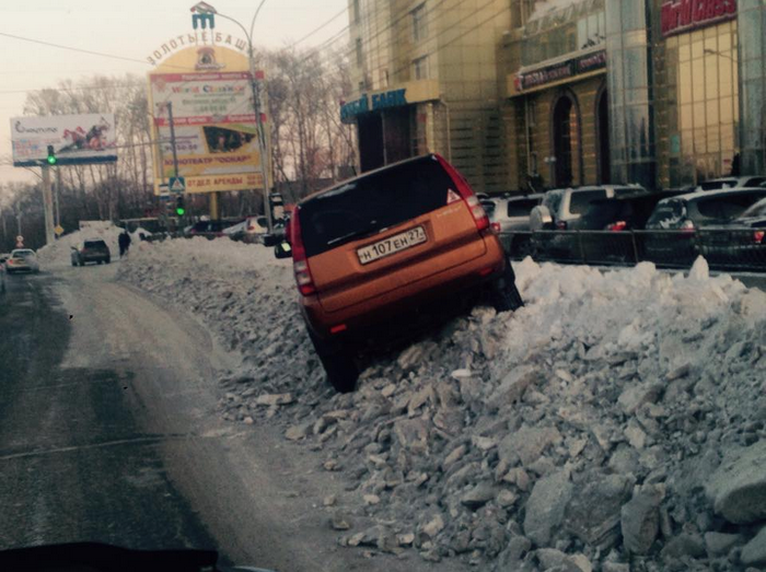 Снегоборьба по-русски или ад на дорогах