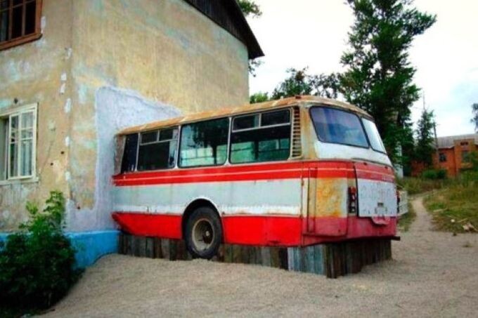 2. Автобус-спальня