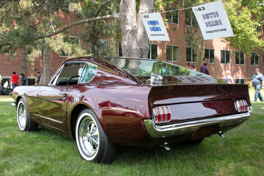 Очень интересный Ford Mustang "Shorty"