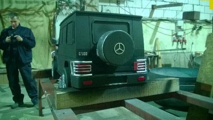 Mангал в форме Mercedes Gelandewagen