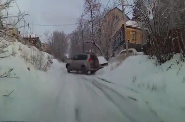 В сантиметрах прошел