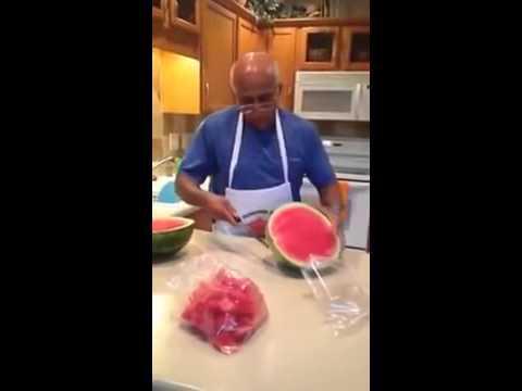 Как правильно нарезать арбуз. How to cut a watermelon. 