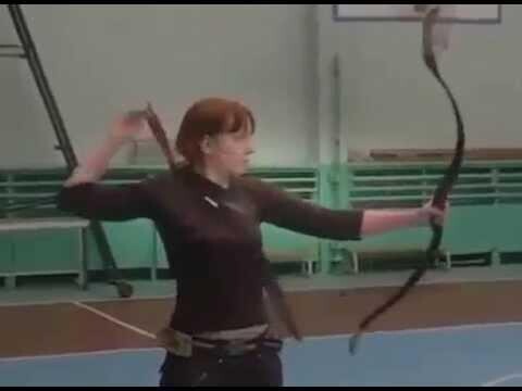 Скоростная стрельба из лука. Archery Girl Fast Shooting 