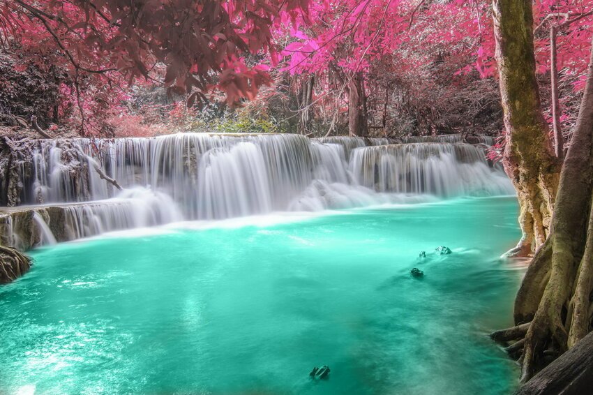 Необычайной красоты водопад