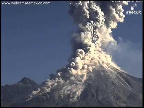 Volcán de Colima 21 de enero 2015 Enorme explosión a las 9 14am Columna de cenizas de 4kms 