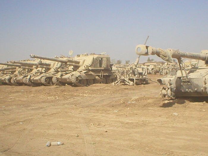 Свалка военной техники в Кувейте 