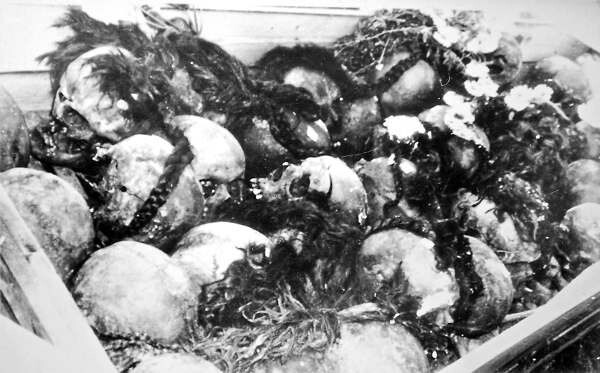 Расстрелы заключённых НКВД и НКГБ (1941) и еврейские погромы во Львове