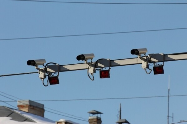 10 хитрых камер и радаров, которых стоит опасаться водителям