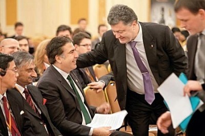 Саакашвили научит Порошенко жевать галстук!