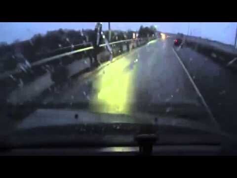 Взрыв колеса у грузовика 
