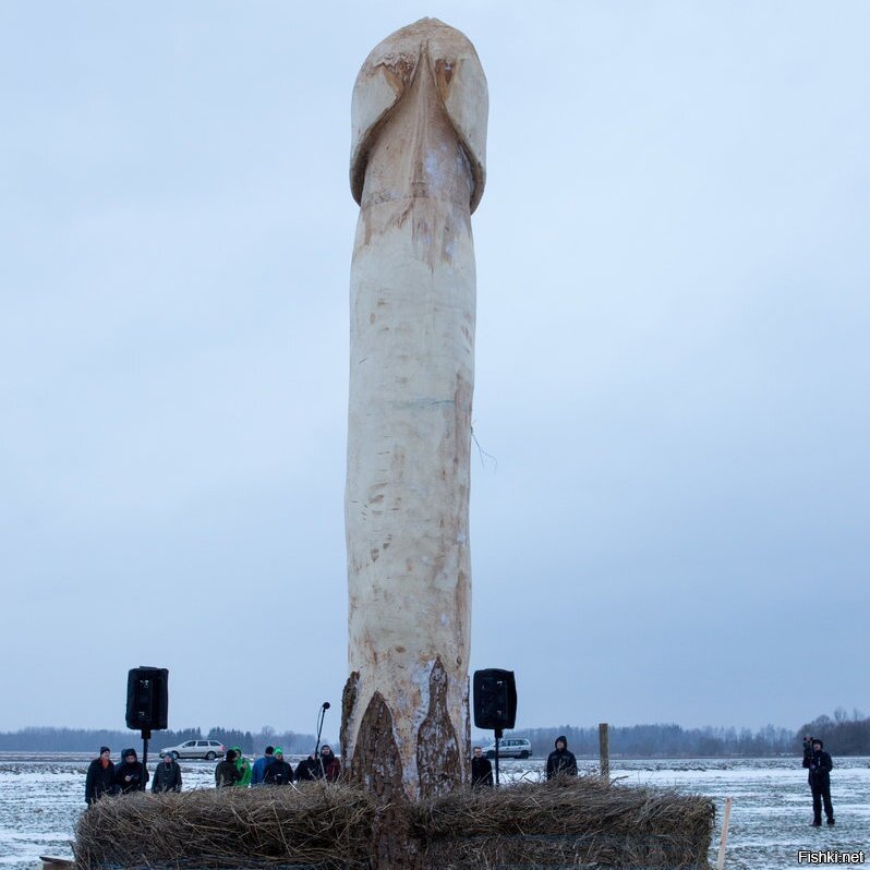 Вчера в Эстонии открыли "Монумент благих намерений"