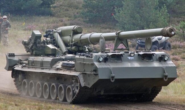 САУ 2С7 "Пион" на Донбассе.